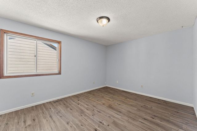 14797 Haven Drive, Apple Valley, MN 55124