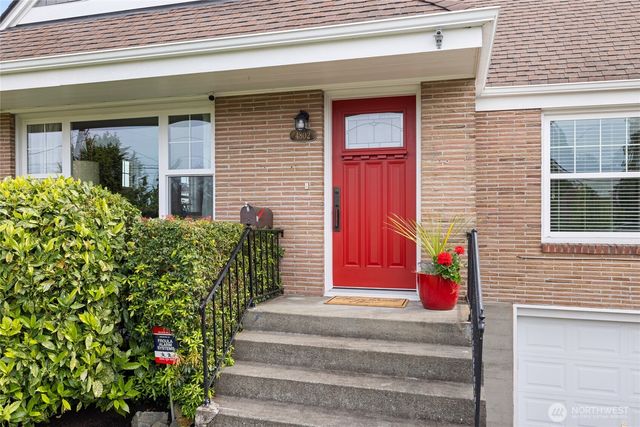 4802 N 24th Street, Tacoma, WA 98406