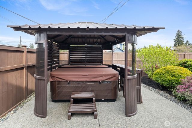 4802 N 24th Street, Tacoma, WA 98406