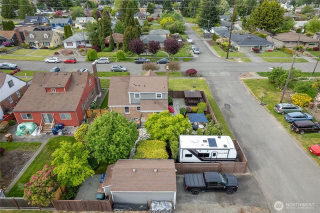 4802 N 24th Street, Tacoma, WA 98406