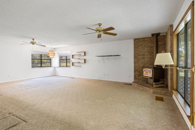 147 County Road 2608, Pittsburg, TX 75686