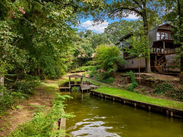 147 County Road 2608, Pittsburg, TX 75686