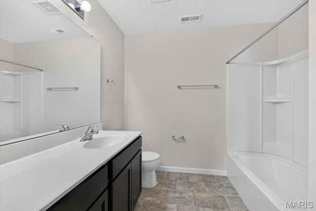 2762 Winding Valley Drive, Fenton, MO 63026