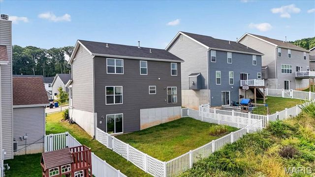 2762 Winding Valley Drive, Fenton, MO 63026