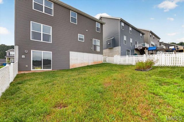 2762 Winding Valley Drive, Fenton, MO 63026