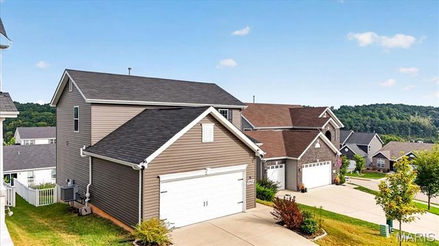 2762 Winding Valley Drive, Fenton, MO 63026