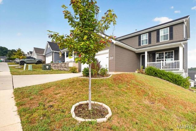 2762 Winding Valley Drive, Fenton, MO 63026