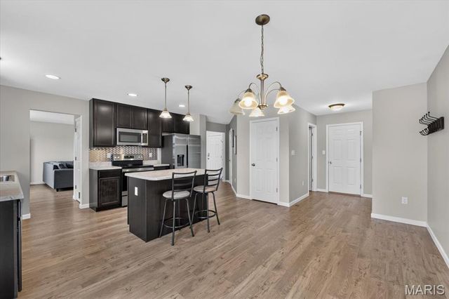 2762 Winding Valley Drive, Fenton, MO 63026