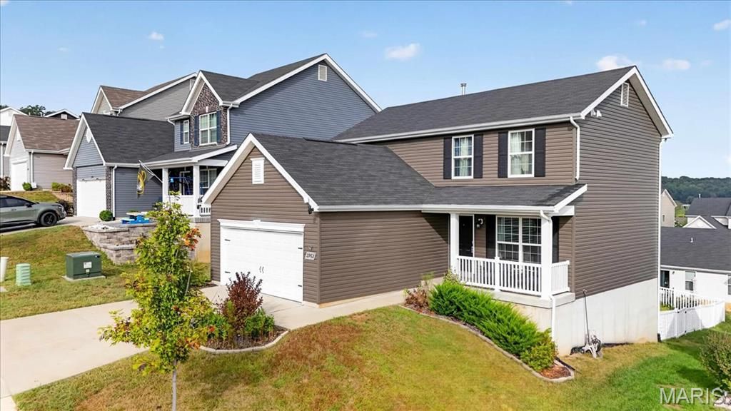 2762 Winding Valley Drive, Fenton, MO 63026