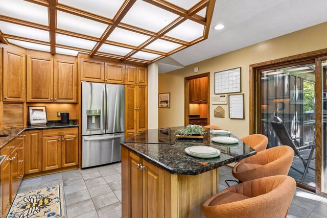 4643 Wild Canyon Trail, Woodbury, MN 55129