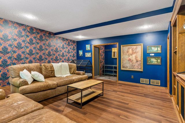 4643 Wild Canyon Trail, Woodbury, MN 55129