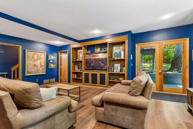 4643 Wild Canyon Trail, Woodbury, MN 55129