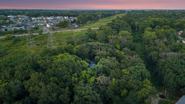 4643 Wild Canyon Trail, Woodbury, MN 55129