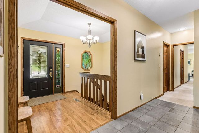4643 Wild Canyon Trail, Woodbury, MN 55129