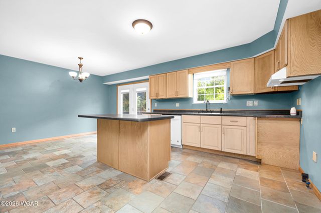 400 Woodview Drive, Bellefontaine, OH 43311