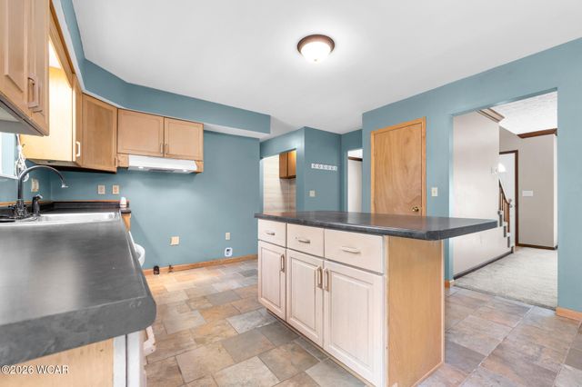 400 Woodview Drive, Bellefontaine, OH 43311