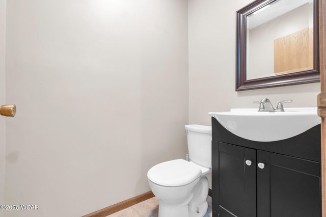 400 Woodview Drive, Bellefontaine, OH 43311
