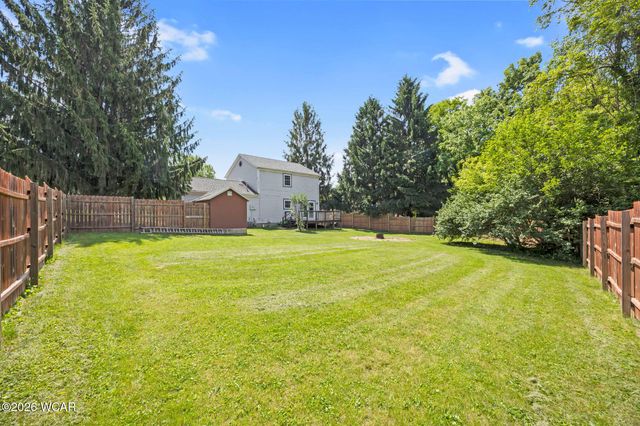400 Woodview Drive, Bellefontaine, OH 43311