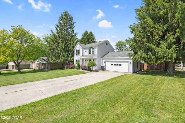 400 Woodview Drive, Bellefontaine, OH 43311