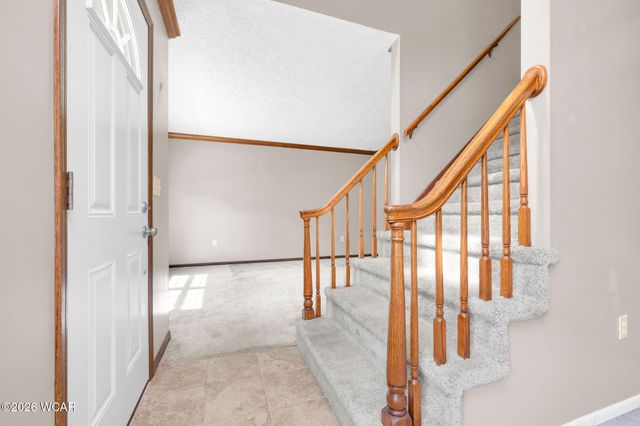 400 Woodview Drive, Bellefontaine, OH 43311