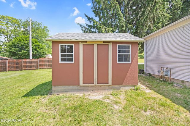 400 Woodview Drive, Bellefontaine, OH 43311
