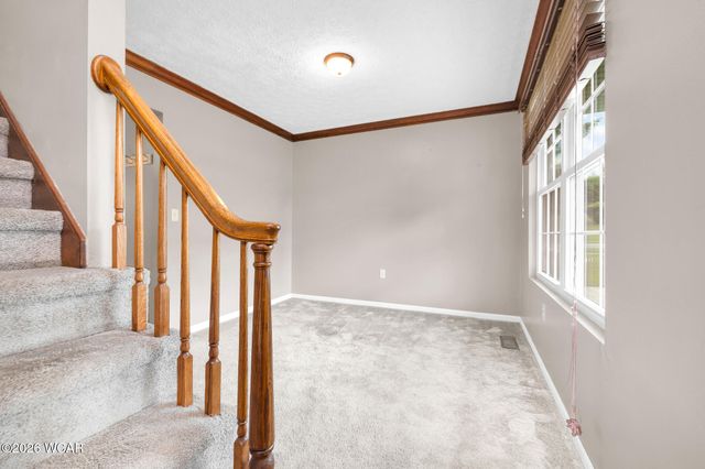400 Woodview Drive, Bellefontaine, OH 43311