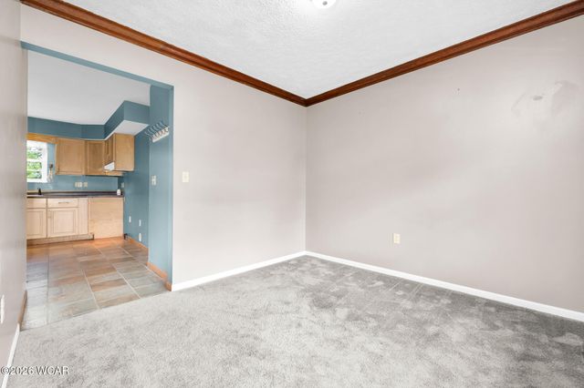 400 Woodview Drive, Bellefontaine, OH 43311