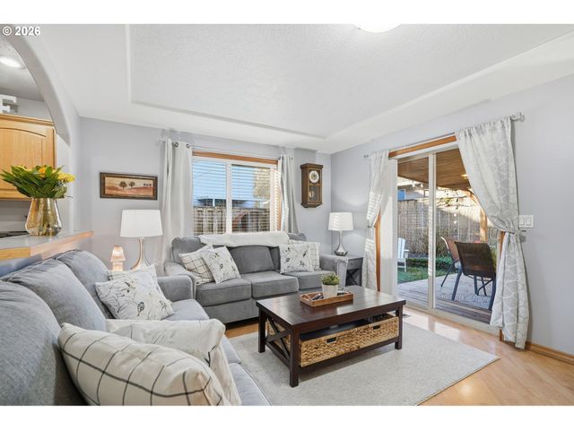 4839 Se SALQUIST Rd, Gresham, OR 97080