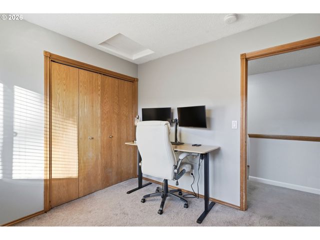 4839 Se SALQUIST Rd, Gresham, OR 97080