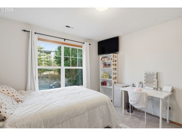 4839 Se SALQUIST Rd, Gresham, OR 97080