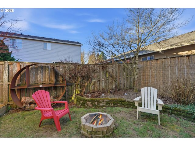 4839 Se SALQUIST Rd, Gresham, OR 97080
