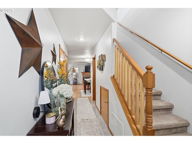 4839 Se SALQUIST Rd, Gresham, OR 97080