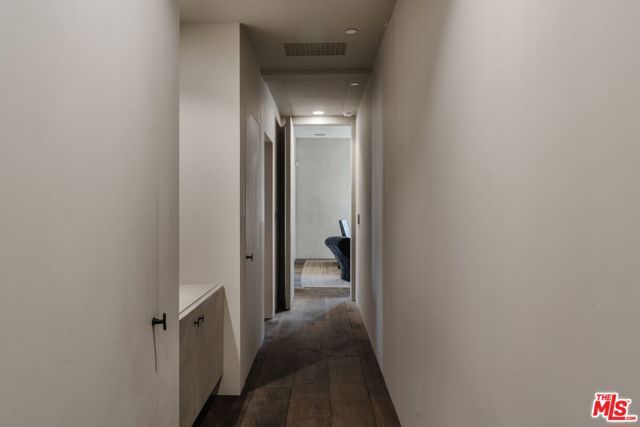 23500 Park Sorrento C34, Calabasas, CA 91302