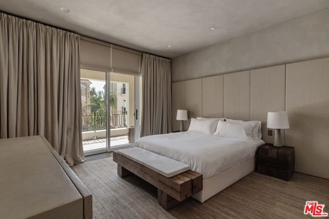 23500 Park Sorrento C34, Calabasas, CA 91302