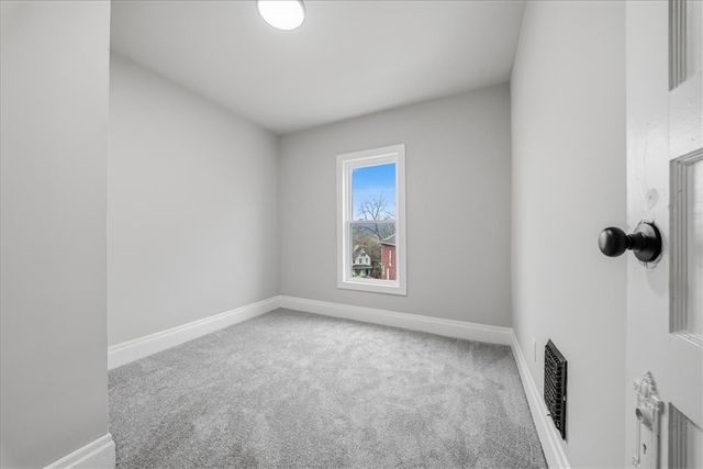 2728 Glen Mawr St, Sheraden, PA 15204