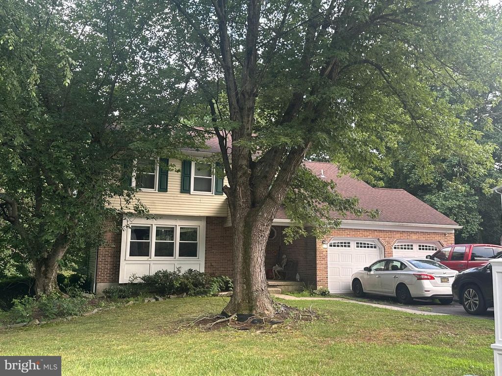 56 WOODWARD DR, Wilmington, DE 19808