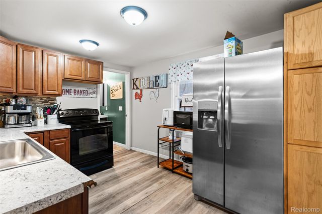 7250 Frances Road, Montrose Charter Township, MI 48433