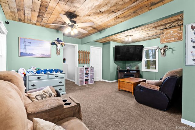 7250 Frances Road, Montrose Charter Township, MI 48433