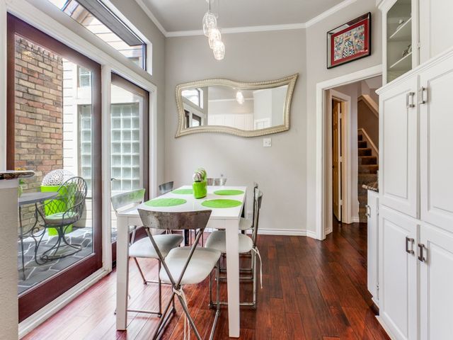 6205 Twin Oaks Circle, Dallas, TX 75240