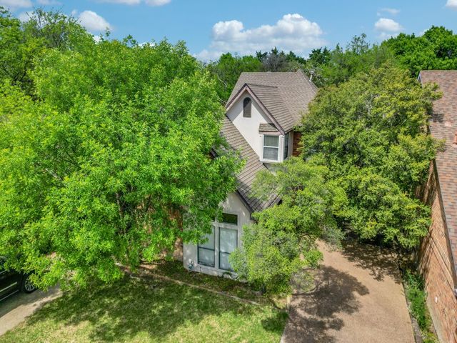 6205 Twin Oaks Circle, Dallas, TX 75240
