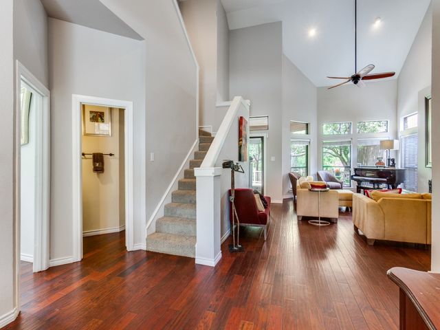 6205 Twin Oaks Circle, Dallas, TX 75240