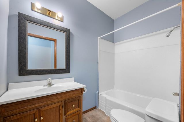 1440-1442 S Laura Ave, Wichita, KS 67211