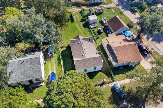 1440-1442 S Laura Ave, Wichita, KS 67211