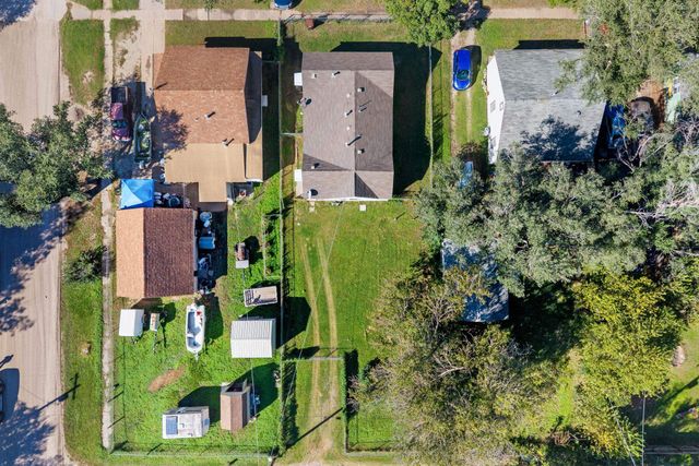 1440-1442 S Laura Ave, Wichita, KS 67211