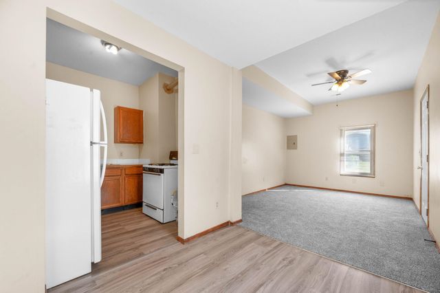 1440-1442 S Laura Ave, Wichita, KS 67211