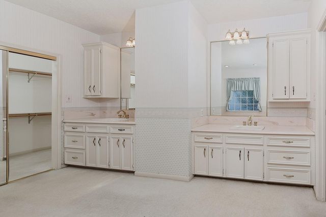 3134 Lake Island Drive, Montgomery, TX 77356