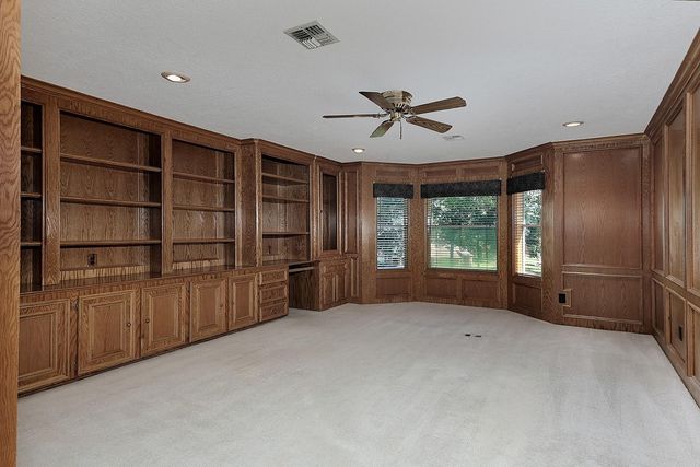 3134 Lake Island Drive, Montgomery, TX 77356