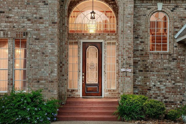 3134 Lake Island Drive, Montgomery, TX 77356