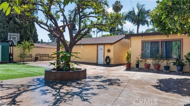 6803 Marcelle Street, Paramount, CA 90723