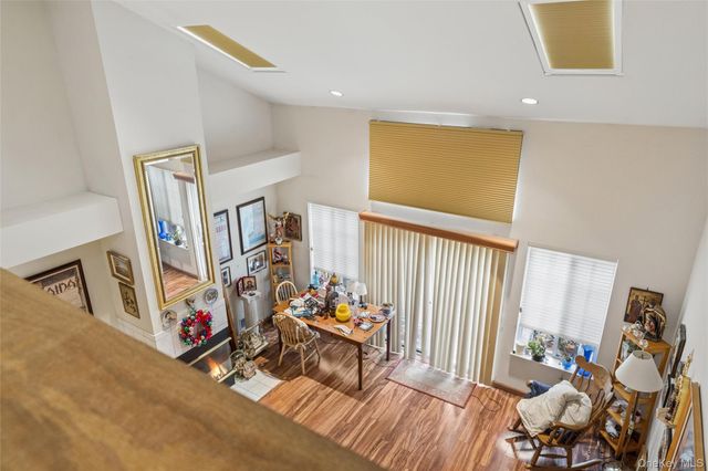 154 Farm House Court, Manorville, NY 11949